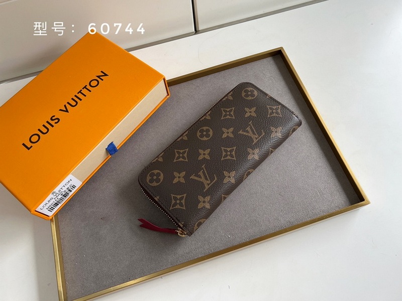 LV Wallets 319